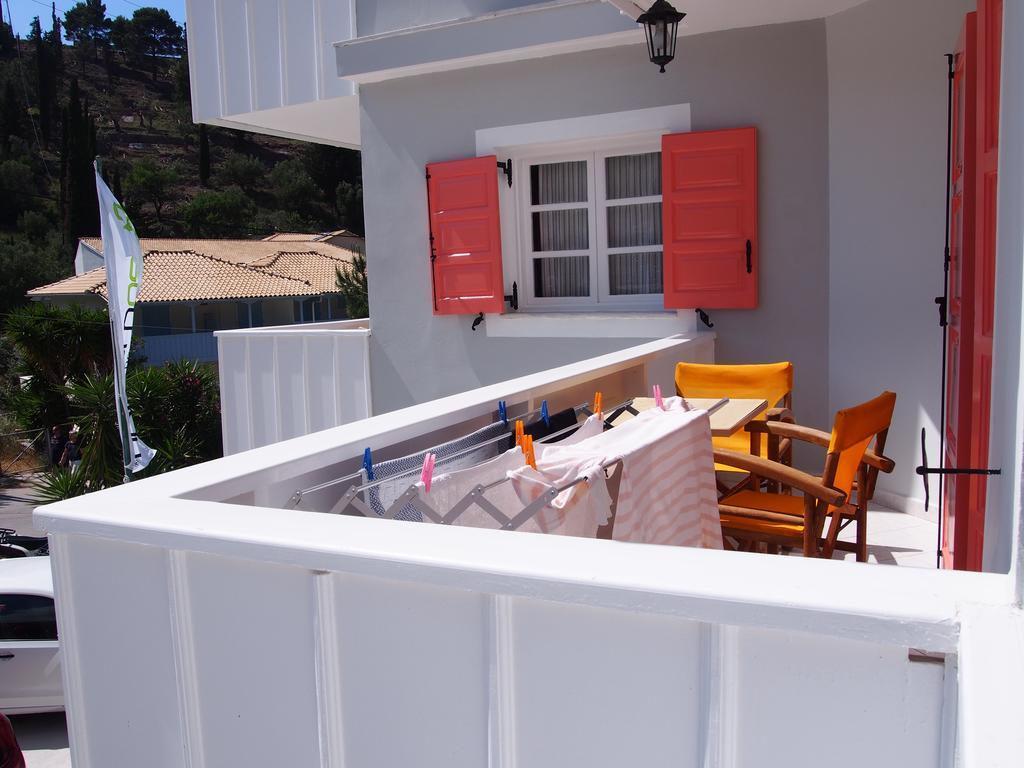 Eolos Apartments With Private Parking Áyios Nikítas エクステリア 写真