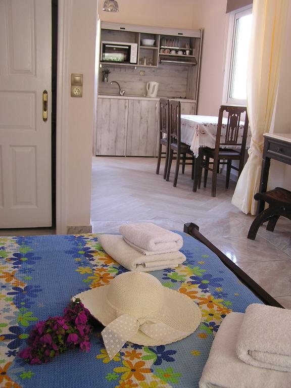 Eolos Apartments With Private Parking Áyios Nikítas エクステリア 写真